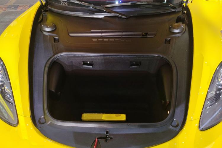 Used Porsche 718 2016 Cayman 2.0T Engine Bay