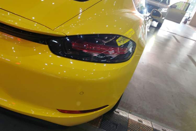 Used Porsche 718 2016 Cayman 2.0T Exterior 6