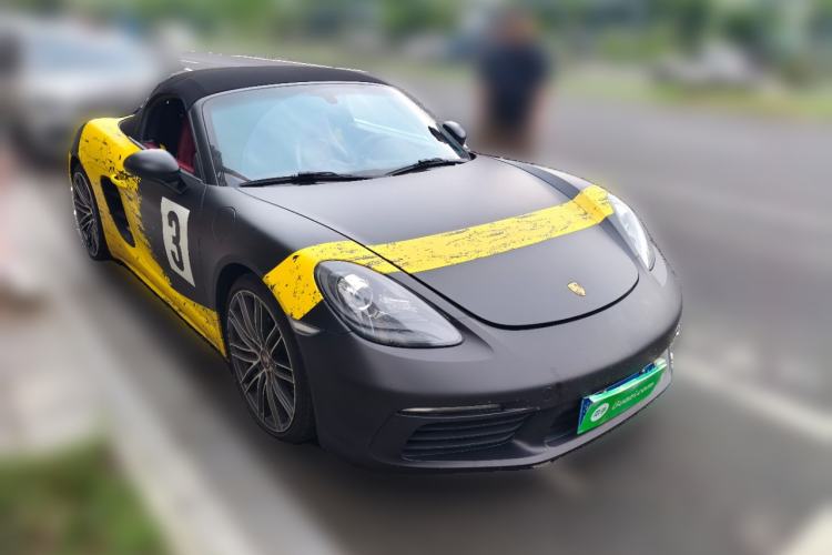 Used Porsche 718 2016 Boxster 2.0T Front Right 45 Deg