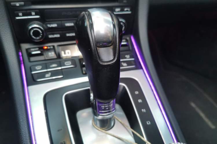 Used Porsche 718 2016 Boxster 2.0T Gear Lever