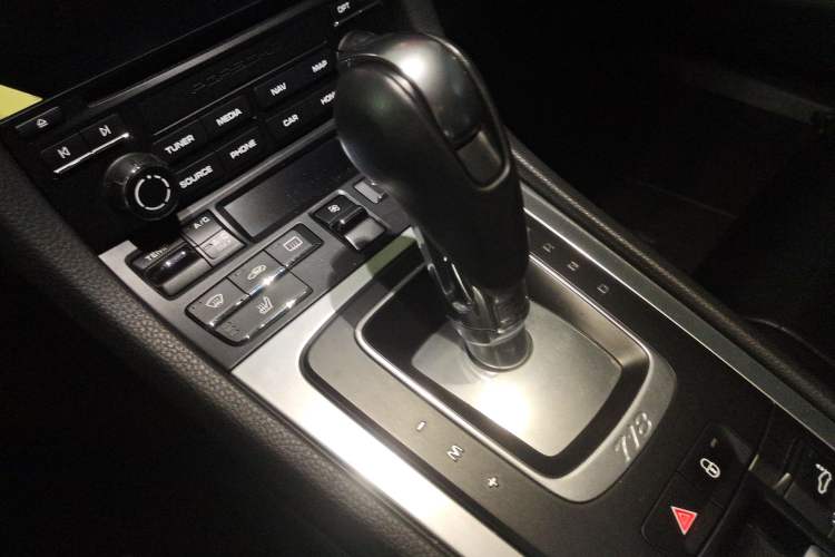 Used Porsche 718 2016 Boxster 2.0T Gear Lever