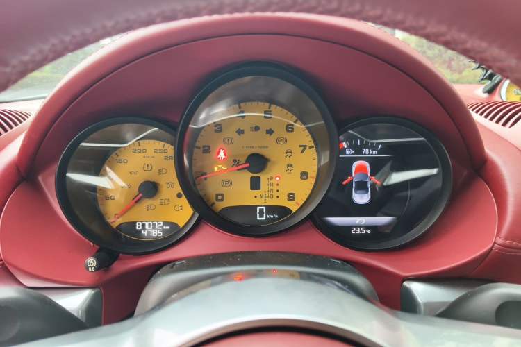Used Porsche 718 2016 Boxster 2.0T Instrument Cluster