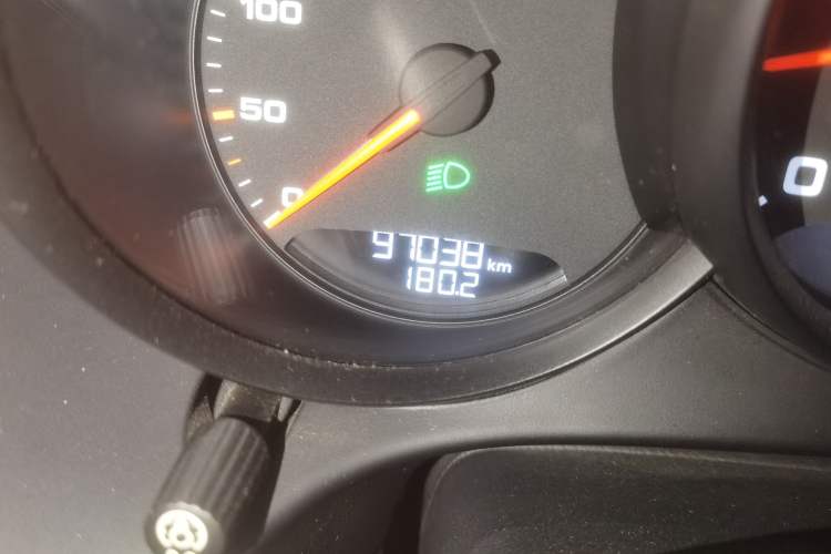 Used Porsche 718 2016 Boxster 2.0T Odometer Close Up