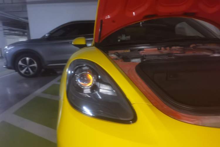 Used Porsche 718 2016 Boxster 2.0T Right Front Headlight