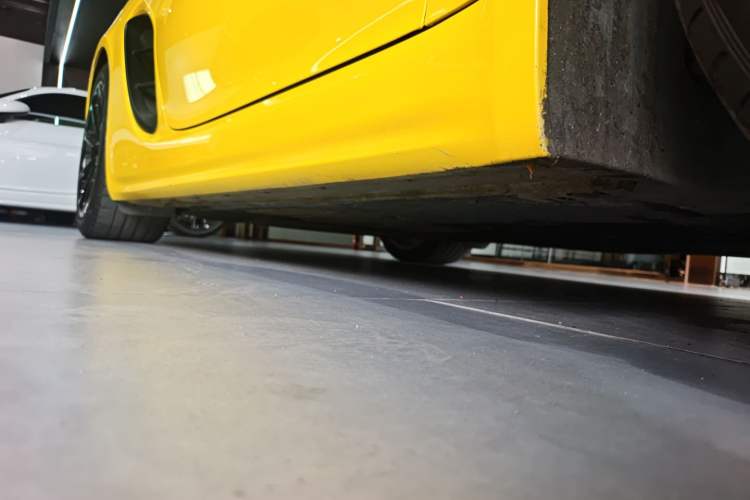 Used Porsche 718 2016 Cayman 2.0T Right Side Sill