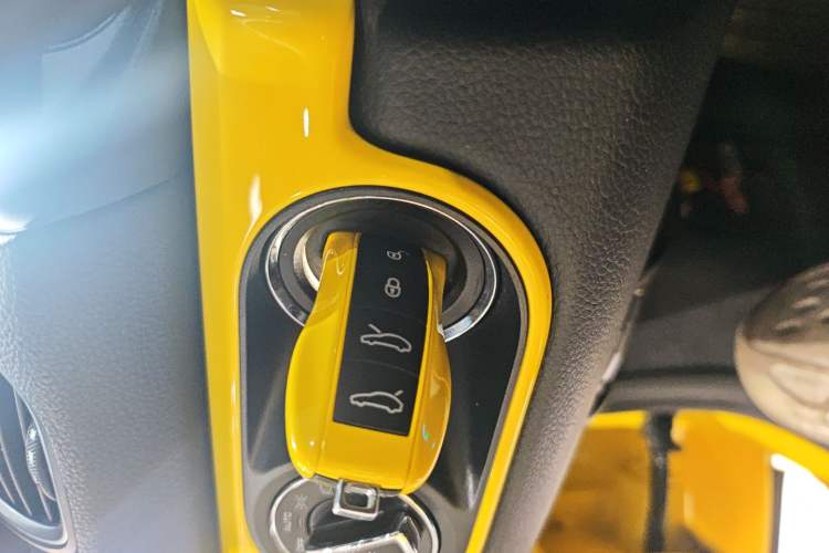 Used Porsche 718 2016 Cayman 2.0T Vehicle Key