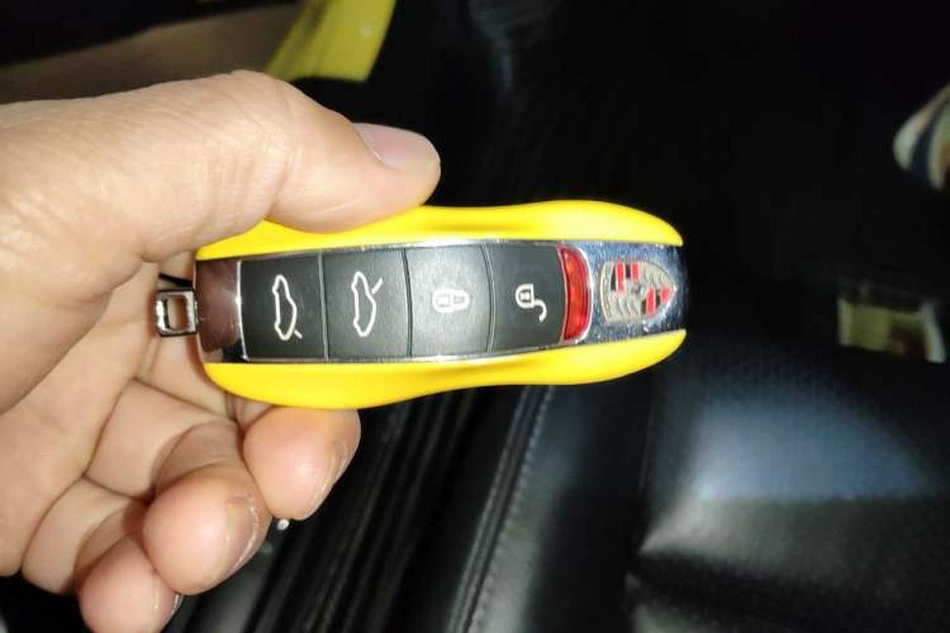 Used Porsche 718 2016 Cayman 2.0T Vehicle Key