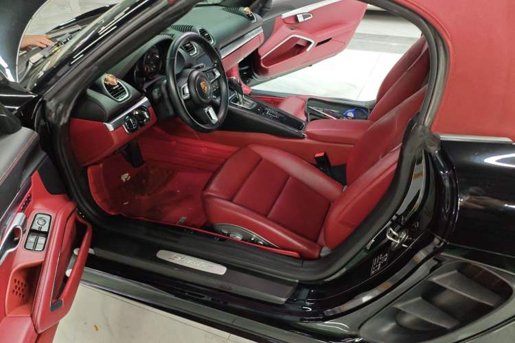 Used Porsche 718 2018 Boxster 2.0T Driver Seat