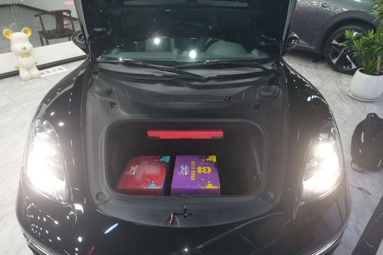 Used Porsche 718 2018 Cayman 2.0T Engine Bay