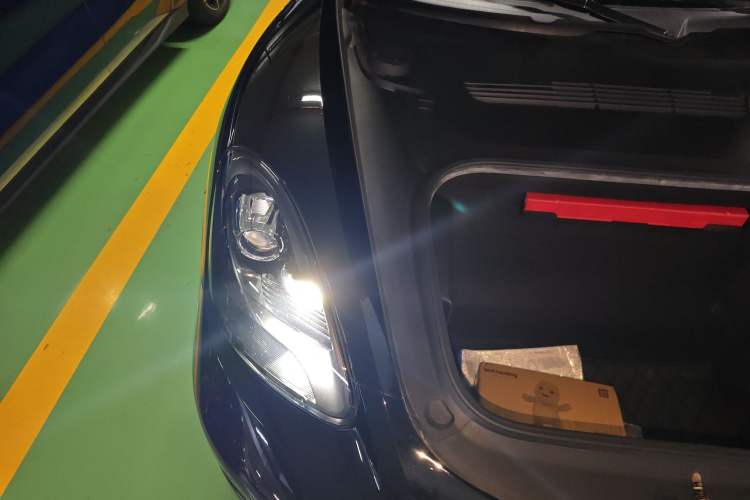 Used Porsche 718 2018 Boxster 2.0T Engine Bay Right