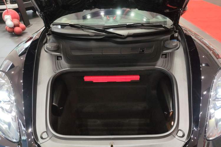 Used Porsche 718 2018 Cayman 2.0T Engine Bay