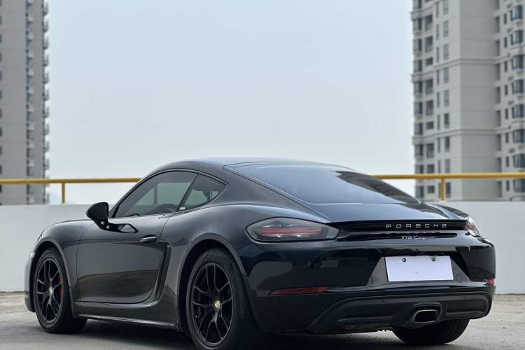 Used Porsche 718 2018 Cayman 2.0T Exterior 4
