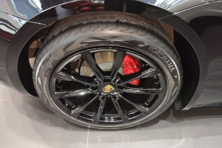 Used Porsche 718 2018 Cayman 2.0T Exterior 8
