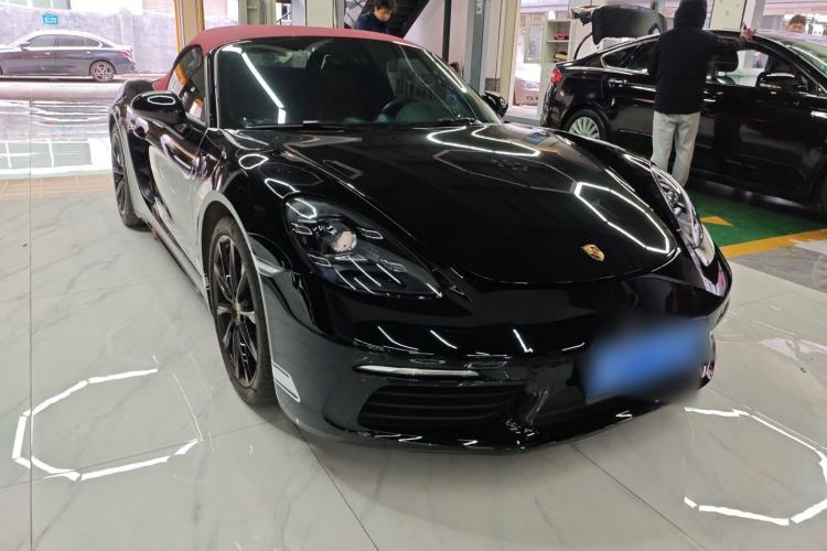 Used Porsche 718 2018 Boxster 2.0T Front Right 45 Deg