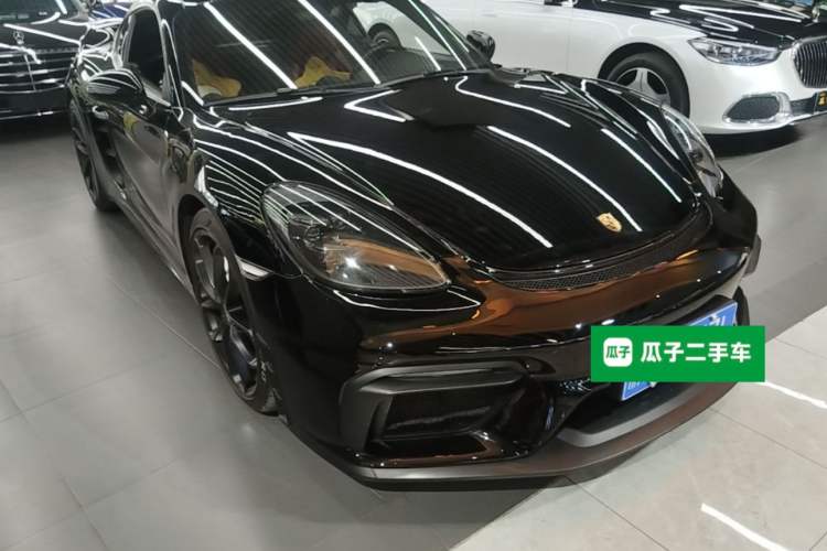 Used Porsche 718 2018 Cayman 2.0T Front Right 45 Deg