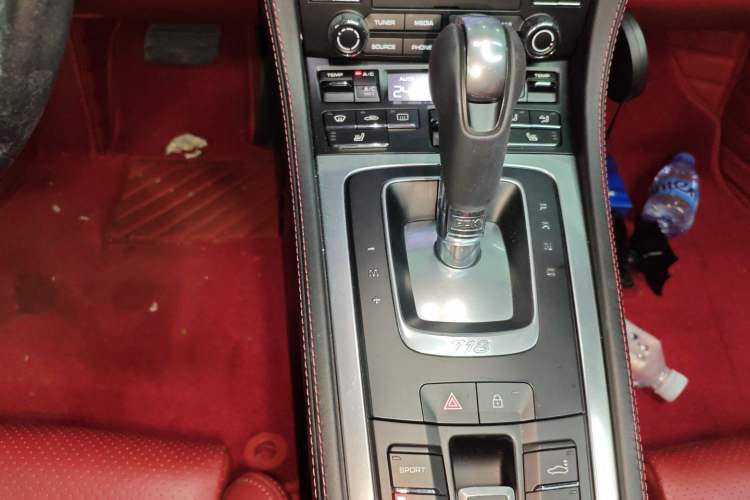 Used Porsche 718 2018 Boxster 2.0T Gear Lever