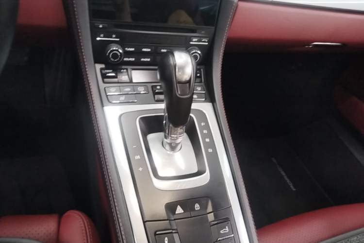 Used Porsche 718 2018 Cayman 2.0T Gear Lever