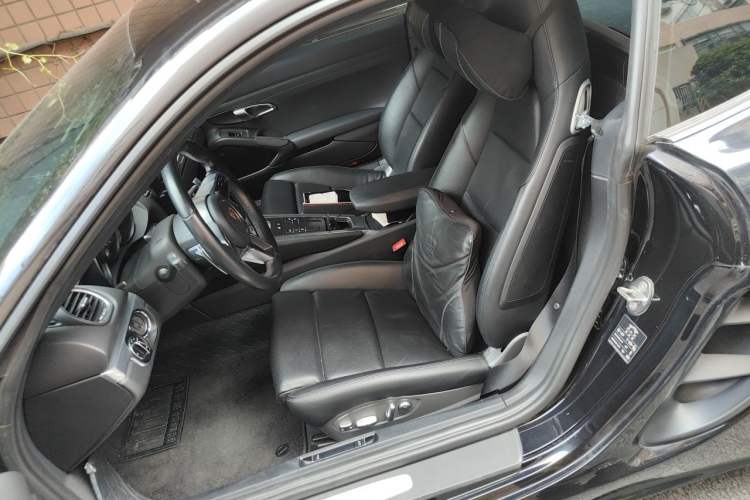 Used Porsche 718 2018 Cayman 2.0T Left Front Seat