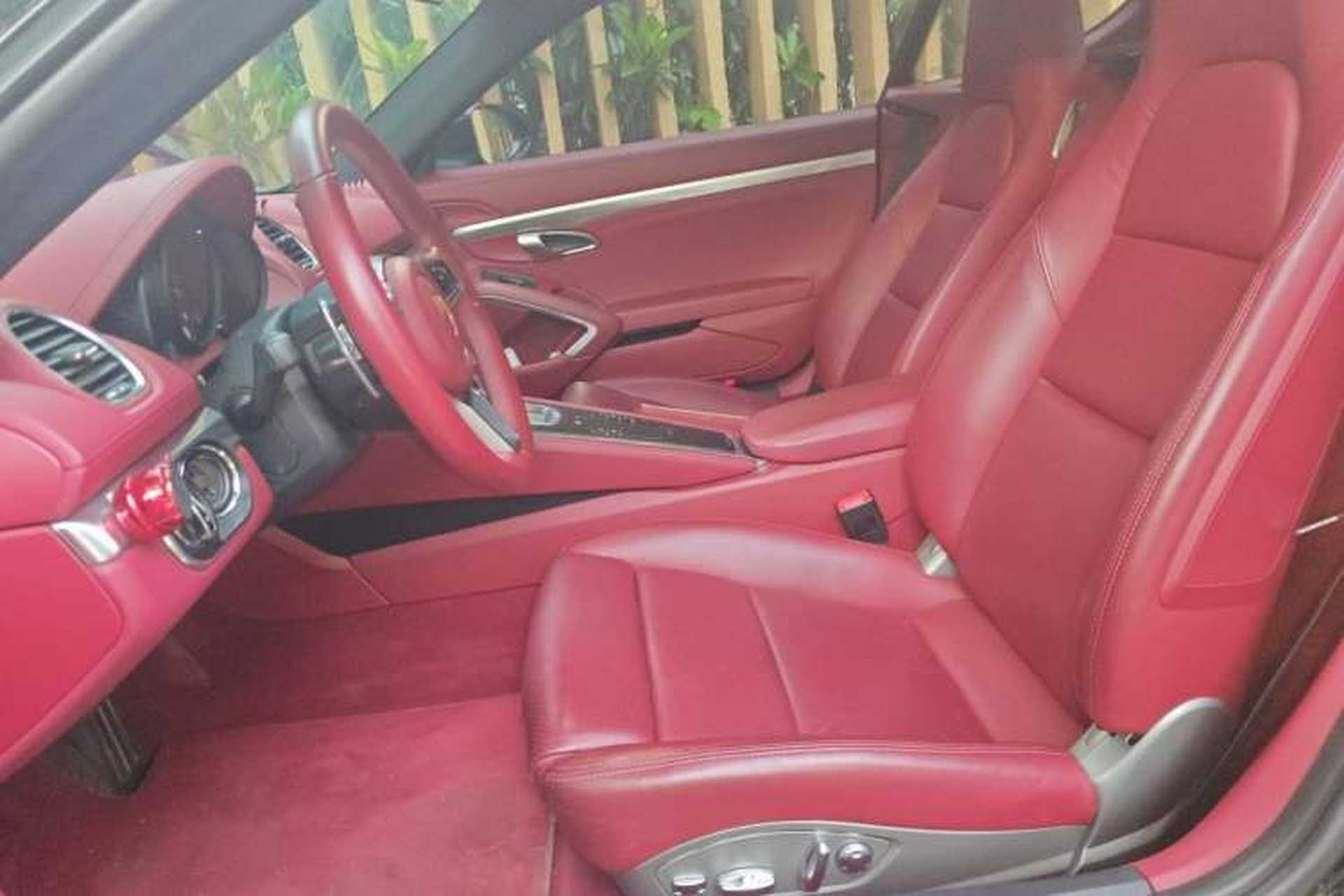 Used Porsche 718 2018 Cayman 2.0T Left Front Seat