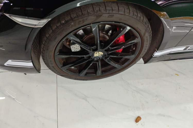 Used Porsche 718 2018 Boxster 2.0T Left Front Wheel Hub