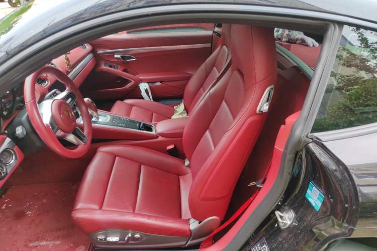 Used Porsche 718 2018 Cayman 2.0T Left Rear Seat