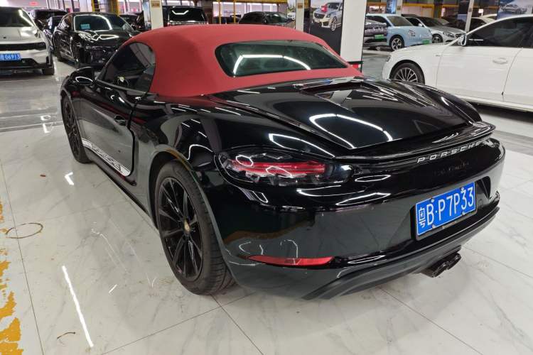 Used Porsche 718 2018 Boxster 2.0T Rear Left 45 Deg