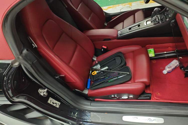Used Porsche 718 2018 Boxster 2.0T Right Front Seat