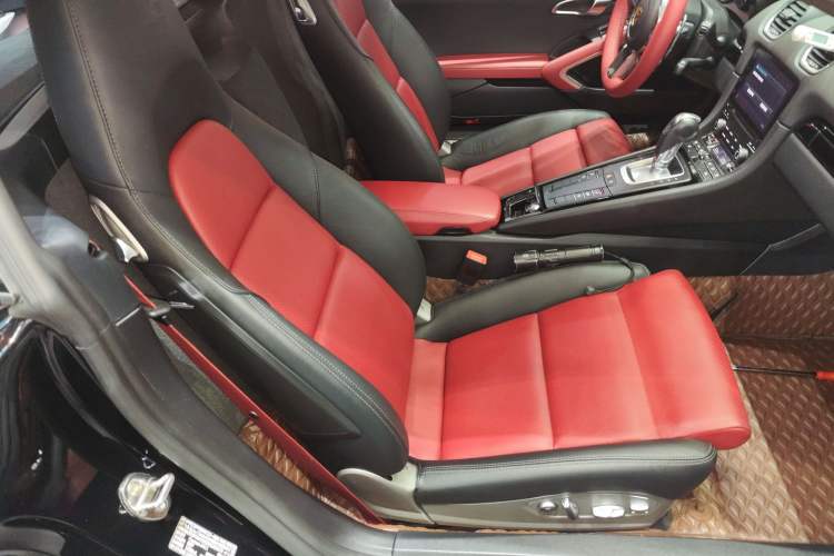 Used Porsche 718 2018 Cayman 2.0T Right Front Seat