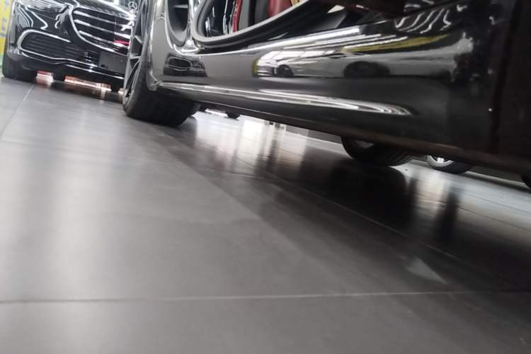 Used Porsche 718 2018 Cayman 2.0T Right Side Sill