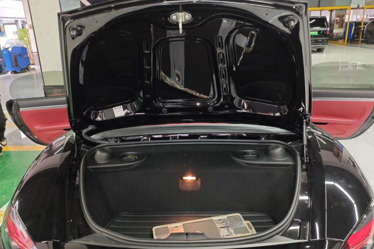 Used Porsche 718 2018 Boxster 2.0T Trunk