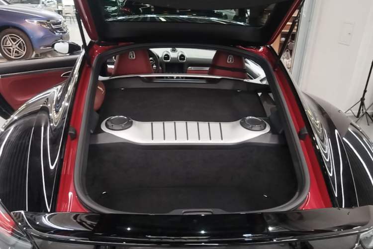Used Porsche 718 2018 Cayman 2.0T Trunk