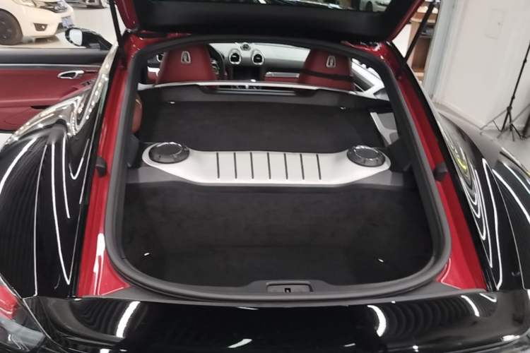 Used Porsche 718 2018 Cayman 2.0T Trunk