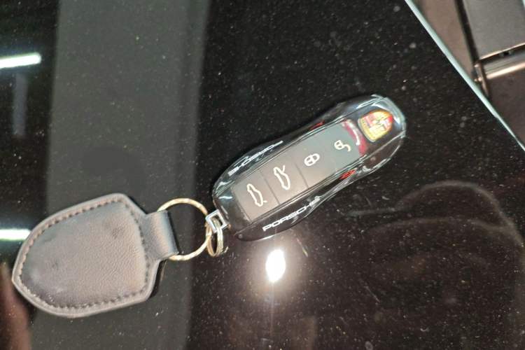 Used Porsche 718 2018 Boxster 2.0T Vehicle Key