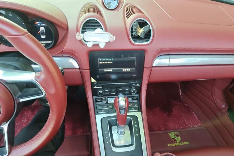 Used Porsche 718 2018 Boxster 2.0T Audio And AC Panel