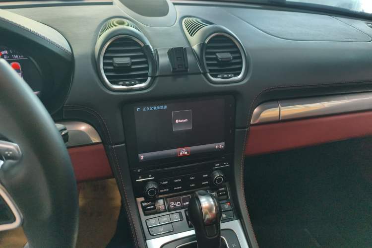 Used Porsche 718 2018 Cayman 2.0T Audio And AC Panel