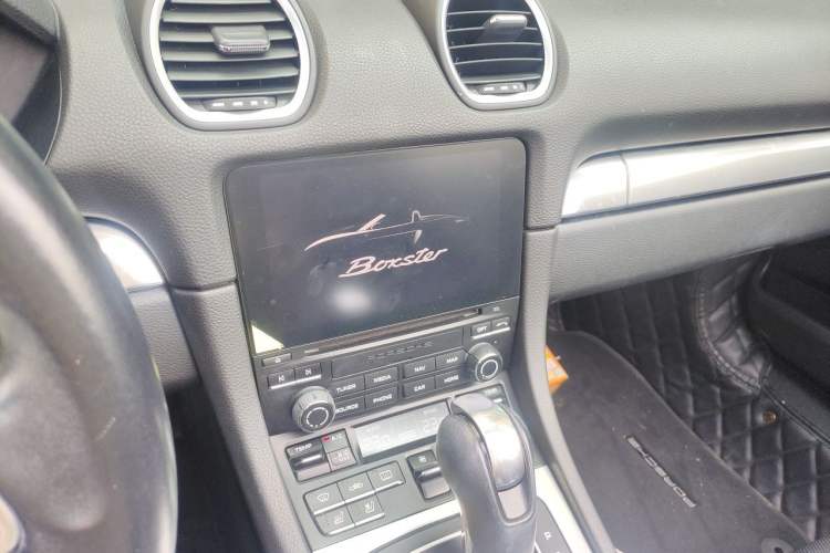 Used Porsche 718 2018 Boxster 2.0T Audio And AC Panel