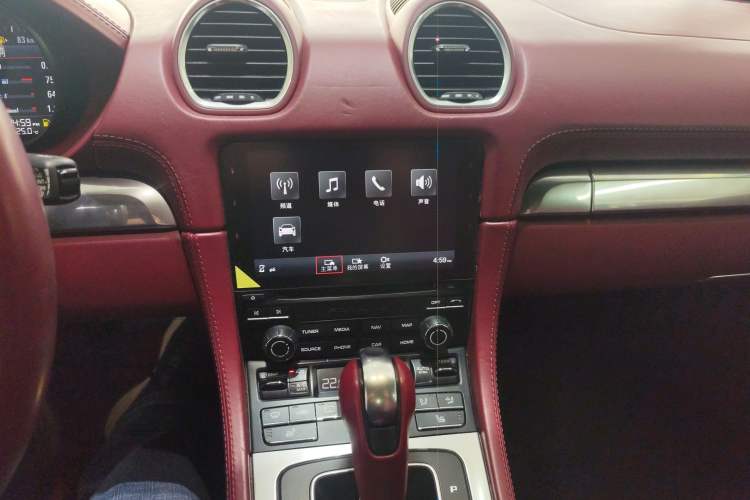 Used Porsche 718 2018 Boxster 2.0T Audio And AC Panel