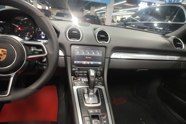 Used Porsche 718 2018 Boxster 2.0T Audio And AC Panel