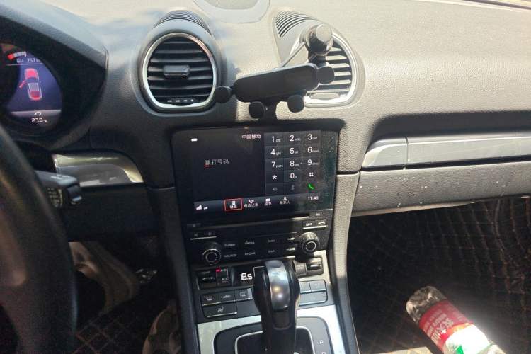 Used Porsche 718 2018 Cayman 2.0T Audio And AC Panel