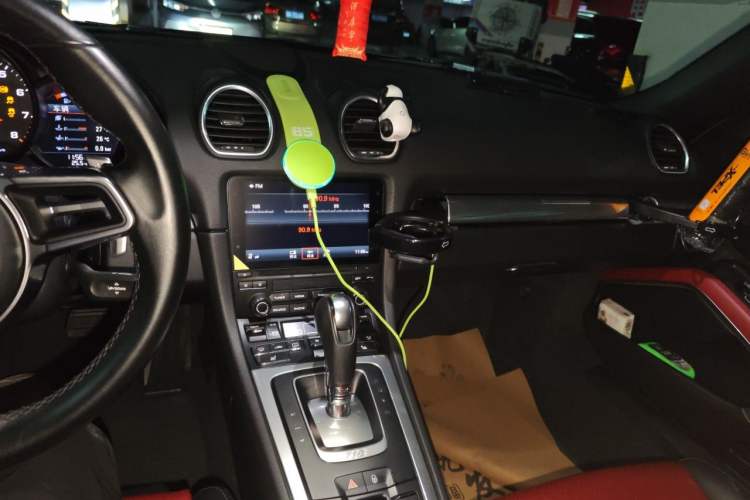 Used Porsche 718 2018 Boxster 2.0T Audio And AC Panel