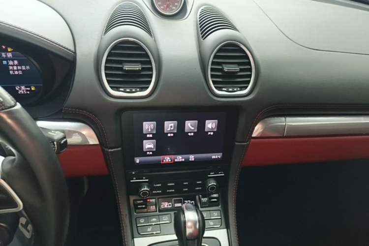 Used Porsche 718 2018 Boxster 2.0T Audio And AC Panel
