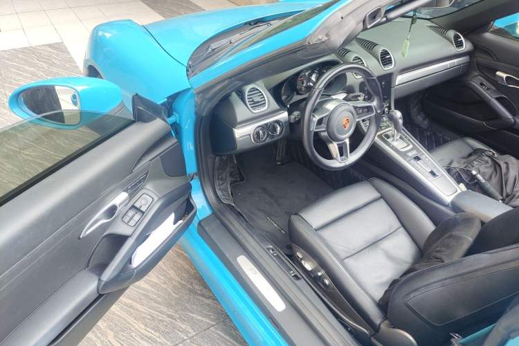 Used Porsche 718 2018 Boxster 2.0T Driver Seat