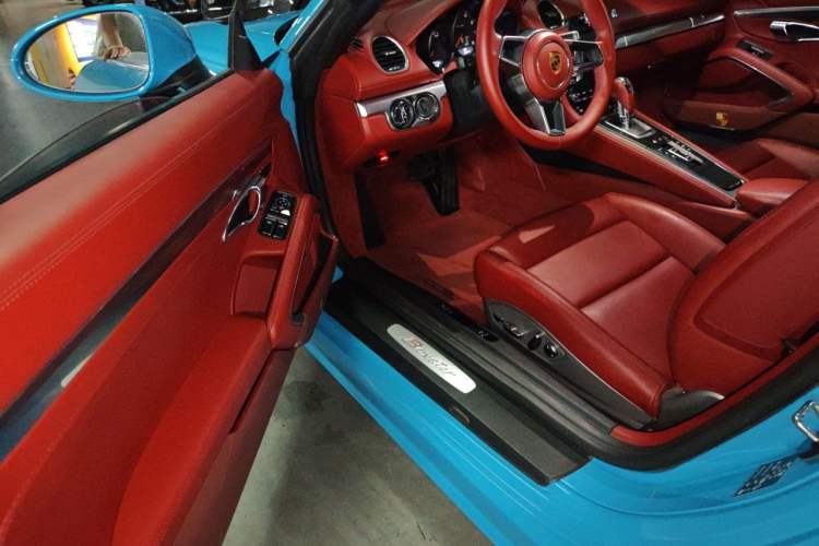 Used Porsche 718 2018 Boxster 2.0T Driver Seat