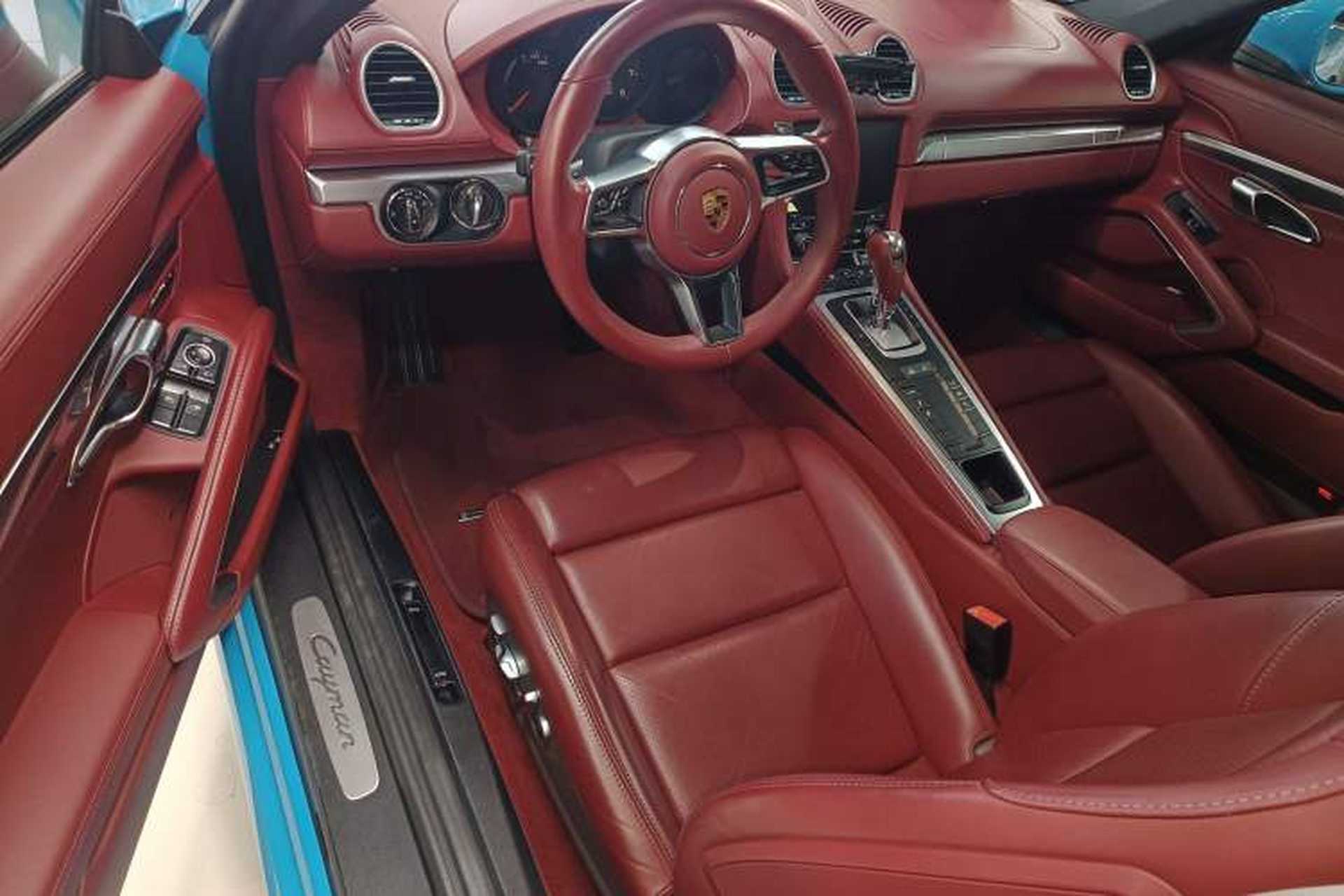 Used Porsche 718 2018 Cayman 2.0T Driver Seat