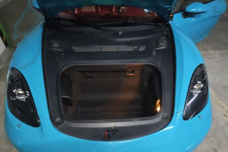 Used Porsche 718 2018 Boxster 2.0T Engine Bay