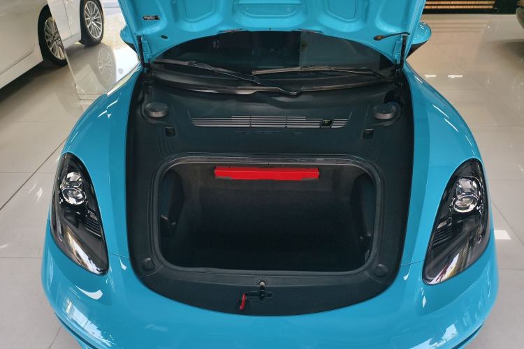 Used Porsche 718 2018 Cayman 2.0T Engine Bay