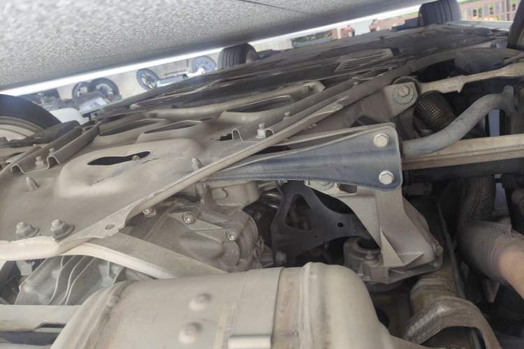 Used Porsche 718 2018 Boxster 2.0T Engine Bay