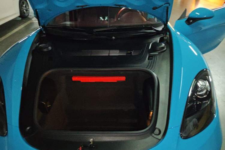 Used Porsche 718 2018 Boxster 2.0T Engine Bay Left