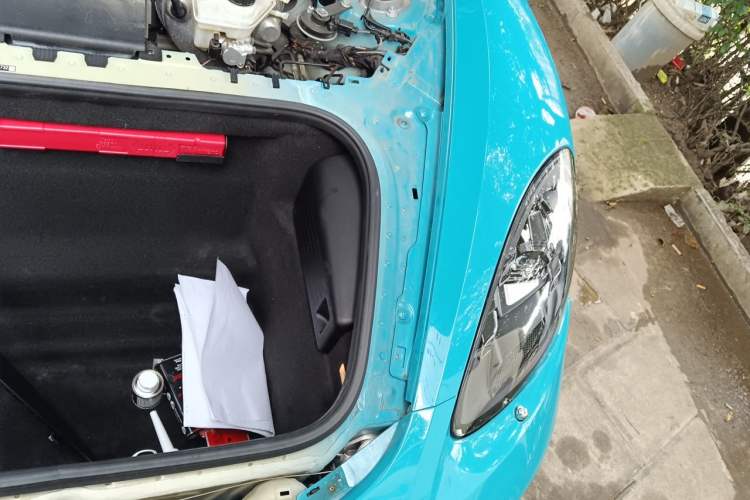 Used Porsche 718 2018 Cayman 2.0T Engine Bay Left