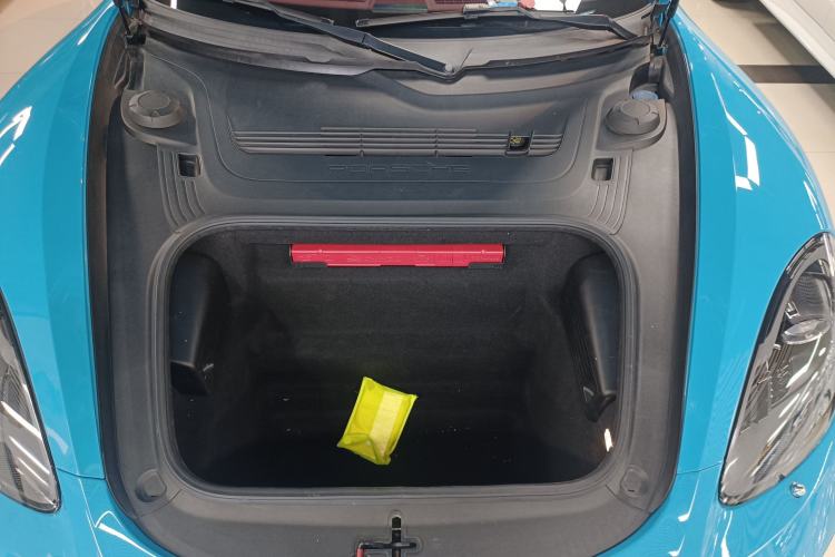 Used Porsche 718 2018 Cayman 2.0T Engine Bay